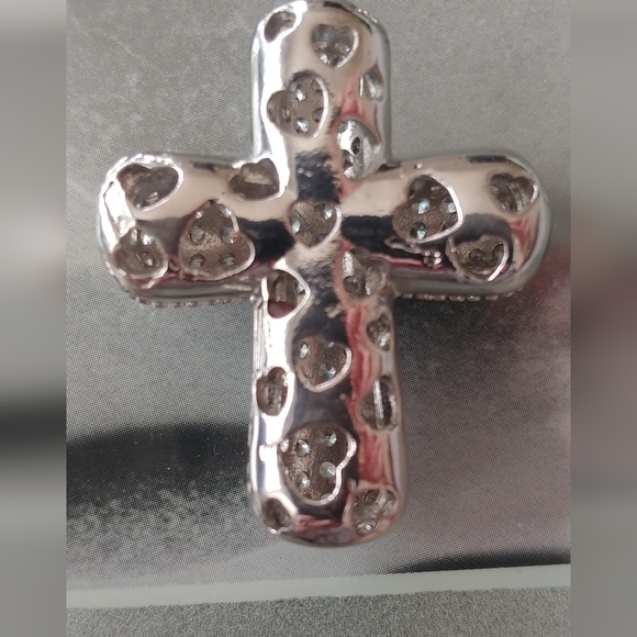Cross Pendant - Picture 3 of 5